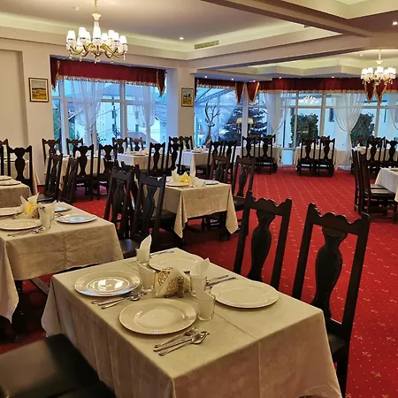 Atrium Panoramic & 4* Predeal